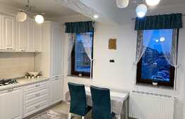 Apartament de 3 camere, lux, decomandat, etaj intermediar, zona Coresi