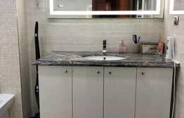 Apartament de 3 camere, lux, decomandat, etaj intermediar, zona Coresi