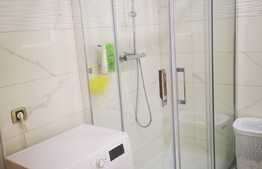 Apartament de 3 camere, lux, decomandat, etaj intermediar, zona Coresi