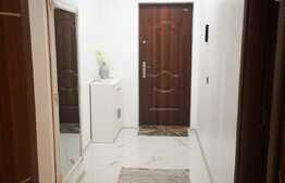 Apartament de 3 camere, lux, decomandat, etaj intermediar, zona Coresi