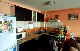 Apartament de 2 camere, balcon spatios, parcare inclusa, zona linistita!