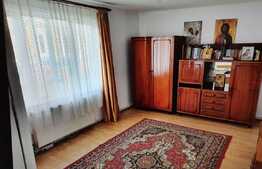 Apartament la casă, 2 camere decomandate, zona străzii Călan