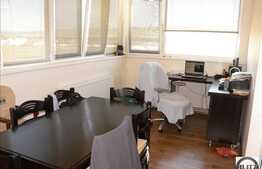 Vanzare apartament 3 camere, 65 mp utili, complet mobilat utilat, loc parcare