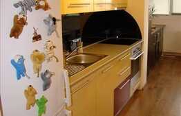 Vanzare apartament 3 camere, 65 mp utili, complet mobilat utilat, loc parcare