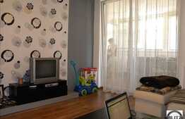 Vanzare apartament 3 camere, 65 mp utili, complet mobilat utilat, loc parcare