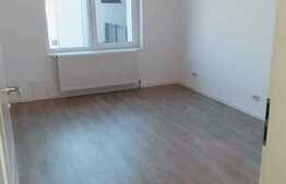 Apartament de 3 camere, 2 balcoane, 70mp+55mp pod, parcare, zona Tineretului
