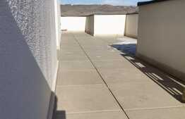 Apartament de 2 camere, finisat, parcare, zona Tera