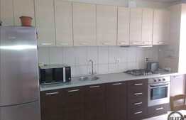 Apartament decomandat cu 1 camera, 36 mp, zona Eroilor! Parcare cu CF!