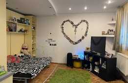 Casa in Centru Istroric de 85 mp si teren de 230 mp