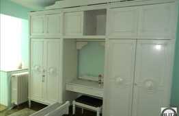 3 camere, 70 mp, decomandat, zona strazii Parang