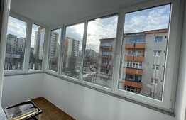Apartament de 2 camere, decomandat, modern, 60 mp, zona Tasnad