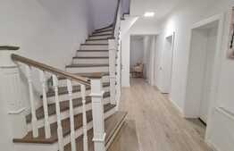 Casa deosebita, garaj, semineu, incalzire pardoseala, complex rezidential, acces restrictionat