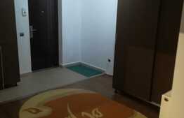 Apartament semidecomandat de 2 camere, parcare, zona Sub Cetate