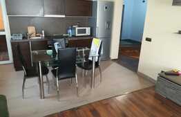 Apartament semidecomandat de 2 camere, parcare, zona Sub Cetate