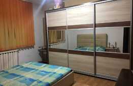 Apartament 3 camere, decomandat, etaj intermediar, 2 bai, zona Calea Floresti 