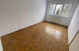 Apartament de 3 camere, 62 mp, izolat exterior, zona Astra 