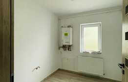 Spatiu comercial, 170 mp, vitrina generoasa, Sopor