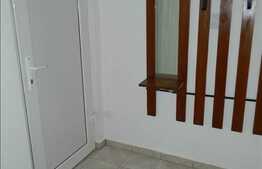 1 camera, 32 mp, modern, zona strazii Parang