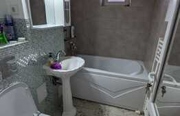 Apartament 2 camere, etaj intermediar, boxa, zona Hermes