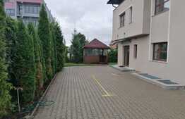 Birou modern finisat, 211 mp, zona Andrei Muresanu, 3 parcari 