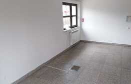 Birou modern finisat, 211 mp, zona Andrei Muresanu, 3 parcari 