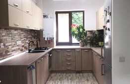 Apartament 3 camere, 75 mp, zona Sub Cetate! loc de parcare, boxa!