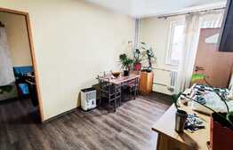 Apartament cu 2 camere decomandate, etaj intermediar, zona Hotel Royal