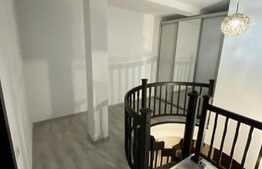 Apartament pe doua niveluri, 3 camere, decomandat, lux, 86 mp, zona Subcetate Sanpetru