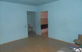 Vanzare mansarda cu 1 camera, decomandata, 32 mp, balcon! Zona Eroilor!