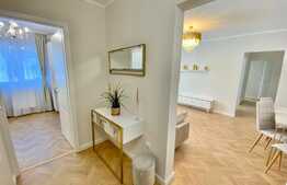 Apartament de lux cu 4 camere, renovat, finisaje moderne, totul nou