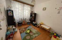 Apartament 4 camere, 79 mp, decomandat, zona Craiter