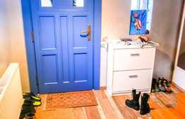 Casă 5 camere, 157 mp, teren 167 mp, cartier Florilor .