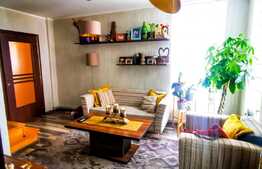 Casă 5 camere, 157 mp, teren 167 mp, cartier Florilor .