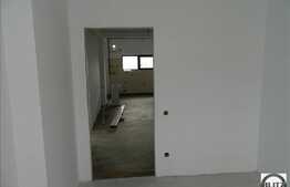 Vanzare 3 camere, 68 mp, 3 balcoane, decomandat, imobil NOU