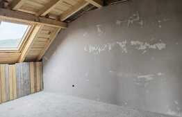 Penthouse 4 camere, semifinisat, terasa 21 mp, zona Cetatii 