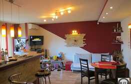 Vanzare 4 camere, 96 mp, zona LIDL, 2 garaje, loc parcare, boxa depozitare