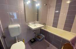 Apartament 3 camere, etaj intermediar, 2 balcoane, parcare, zona Kik!