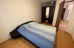 Apartament 3 camere, etaj intermediar, 2 balcoane, parcare, zona Kik!