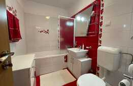 Apartament de 3 camere, 75 mp, parcare, zona Casa Vikingilor