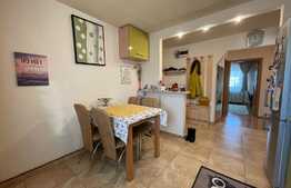 Apartament de 3 camere, 75 mp, parcare, zona Casa Vikingilor