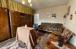 Apartament de 2 camere, 54 mp, decomandat, zona strazii Parang