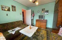 Apartament de 2 camere, 54 mp, decomandat, zona strazii Parang