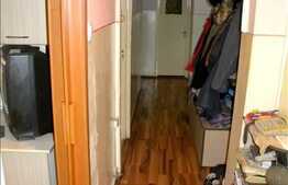 Vanzare apartament 4 camere decomandat, zona Complex Big. Etaj intermediar!