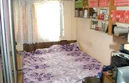 Vanzare apartament 4 camere decomandat, zona Complex Big. Etaj intermediar!