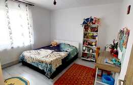 Apartament de 3 camere,  2 bai, 79 mp, parcare, grădina, zona Terra!