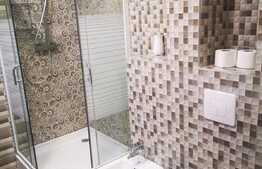 Apartament de 3 camere, etaj intermediar, terasă 5 mp, parcare, zona Coresi