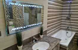 Apartament de 3 camere, etaj intermediar, terasă 5 mp, parcare, zona Coresi