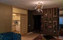 Apartament 3 camere, finisat lux, etaj intermediar, zona Dacia Service!