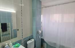 Preluare de chiriasi, 2 camere, balcon 13 mp, zona Eroilor