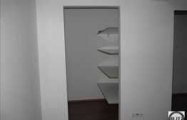 Vanzare 2 camere, 44 mp, balcon, zona strazii Porii! Boxa pentru depozitare!